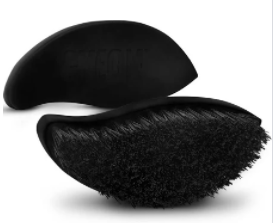 Gyeon Tire Brush